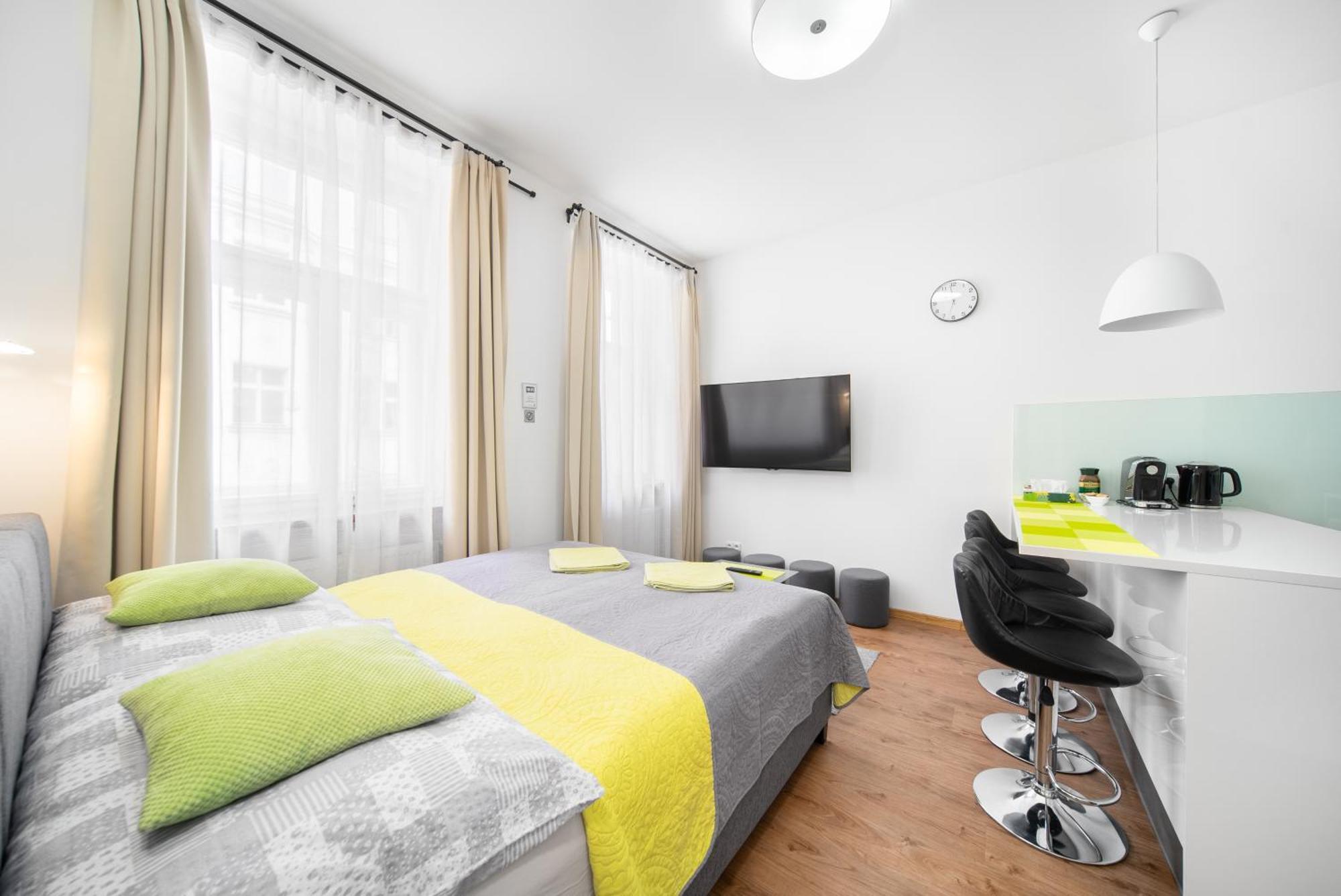 Apartment Near City Centre With Parking Place — Fotky 1